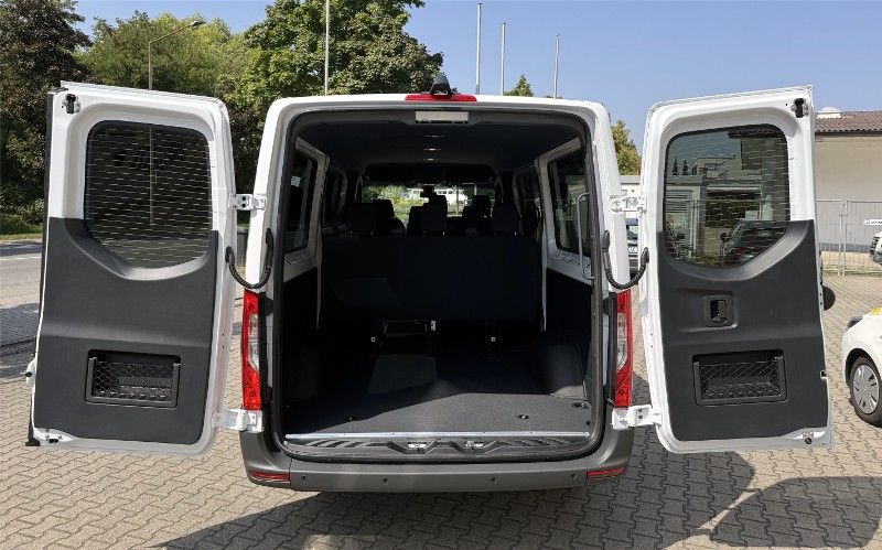 Mercedes Sprinter 9-Sitzer